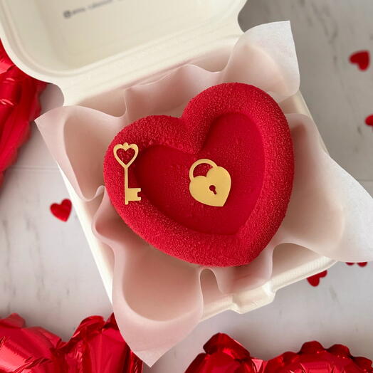 Бенто-торт муссовый ключик от сердца, на 14 февраля