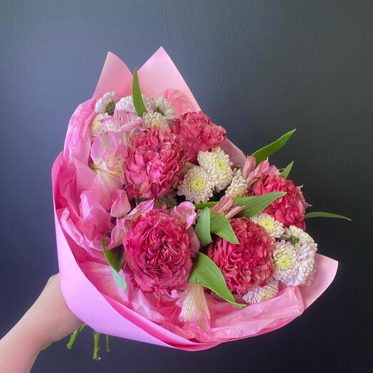 Малиновое настроение из пионовидных роз ♥️