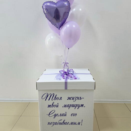 Большая коробка с шарами
