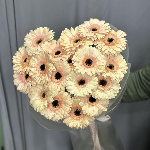 Герберы на каркасе