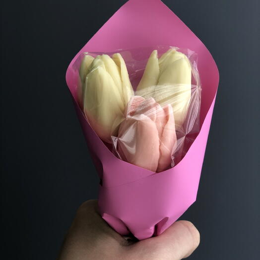 Шоколадные тюльпаны 3 шт. на 8 марта