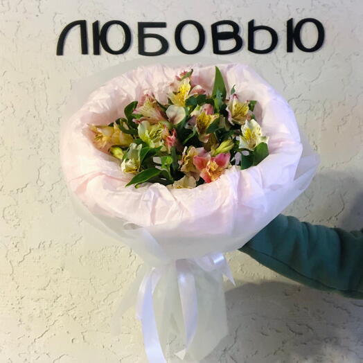 Альстромерия в оформлении