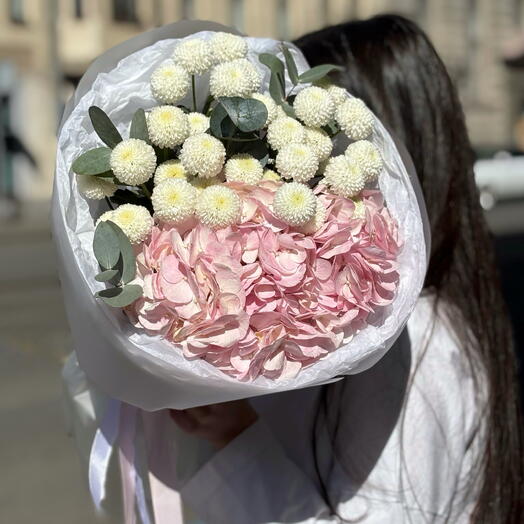 Дуобукет из гортензии и сортовых хризантем 🌸