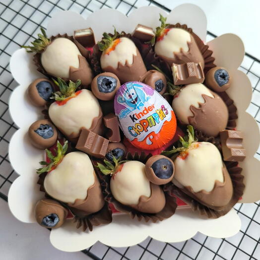Клубника в шоколаде Kinder