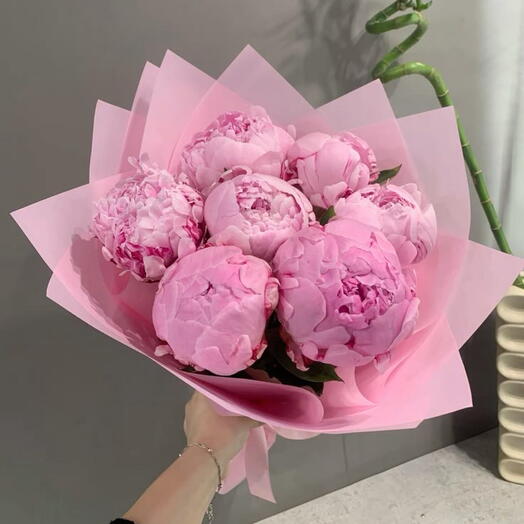 Акция❣️ 7 нежно розовых пионов в розовом оформление