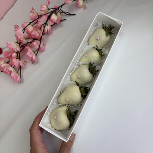 «Бельгийское наслаждение: клубника в шоколаде» 🍓🍫