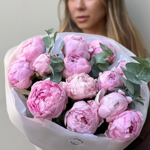 Розовые пионы 13шт