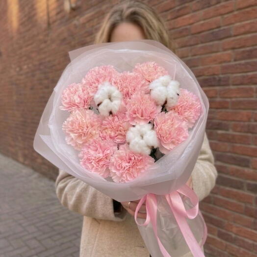 Букет из диантусов с добавлением хлопка🌸