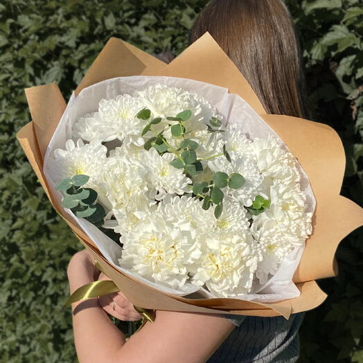 Красивый Авторский букет💐 из Хризантем Алтай, Диантусов и Эвкалипта