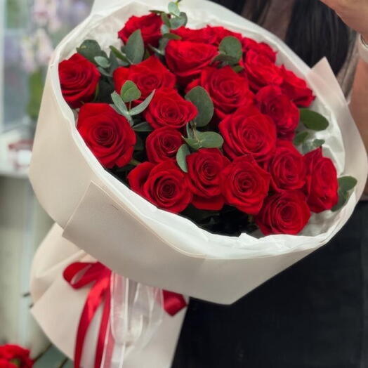 Classic Red Roses Bouquet