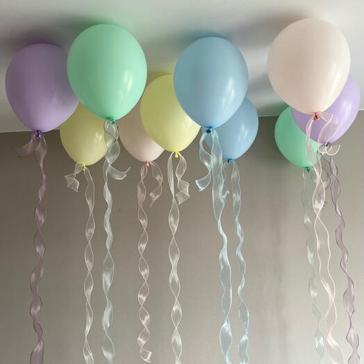 Воздушные шары под потолок 🎈Нежные шарики 🩵 На завивающейся ленте 🎀