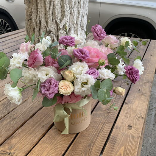 нежная коробочка с цветами🌸