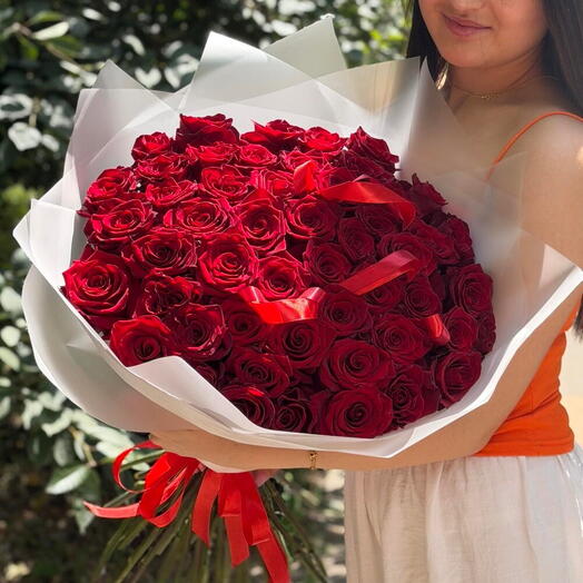 Моно из красных эквадорских роз 🌹