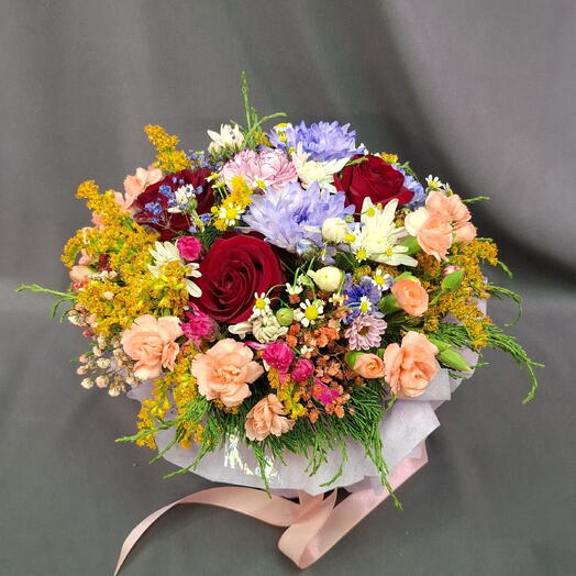 Сиреневый тортик с красными розами 💐