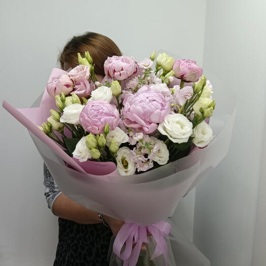 Авторский букет пион, маттиола, эустома 04567