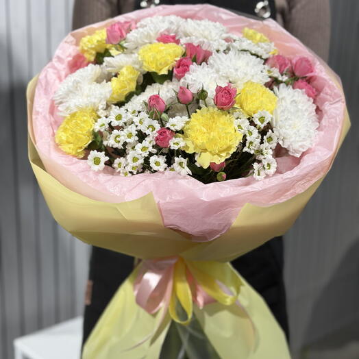Яркий, солнечный букет с диантусами, ромашкой 🌸