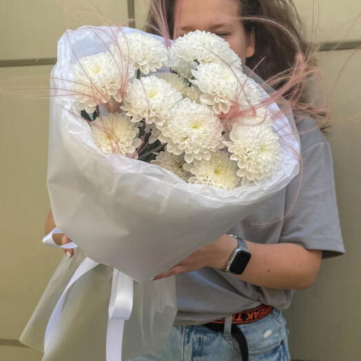 Букет белых Хризантем с Ковылем + сладкий подарок 🎁