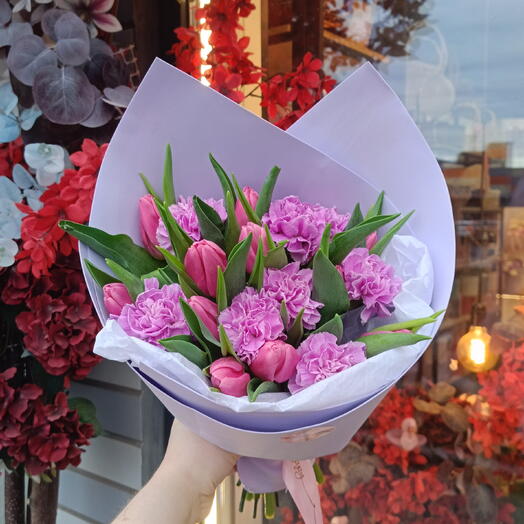 Букет с тюльпанами и диантусами 💜Диантусы Тюльпаны
