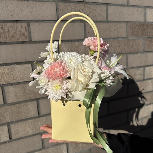 Нежная композиция в сумочке☺️💫