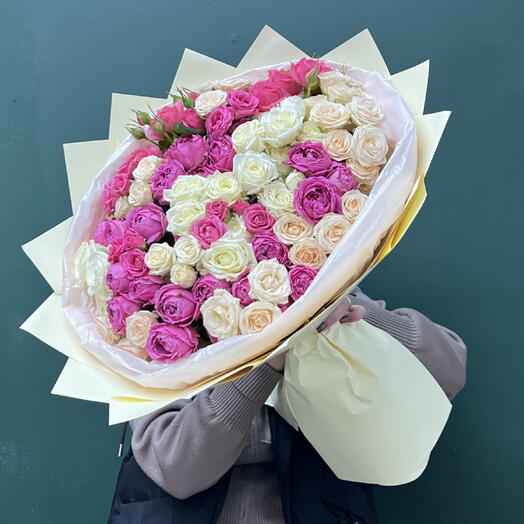 Букет из кустовых роз 💕