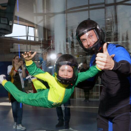 Flying in the FLY ARENA air tube on Krestovsky Island