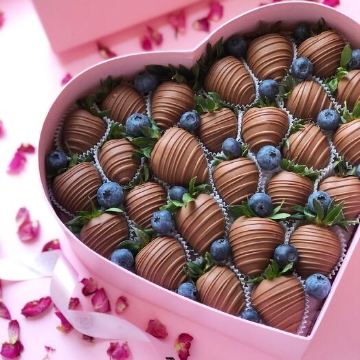 Клубника в шоколаде ♥️🍓🍫