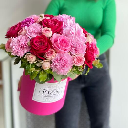 Flores en una Caja de rosas