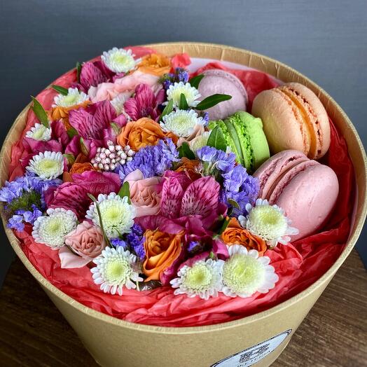 Цветы и Макаронс
