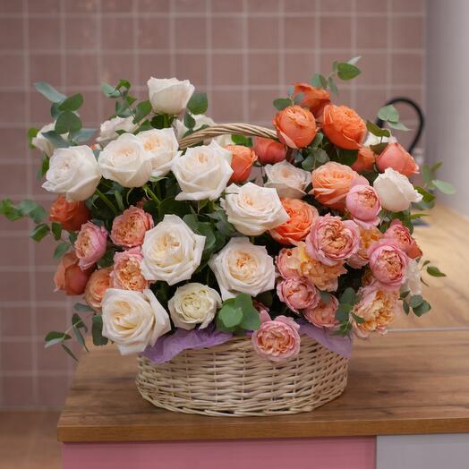 Lush basket with 51 peony-shaped roses