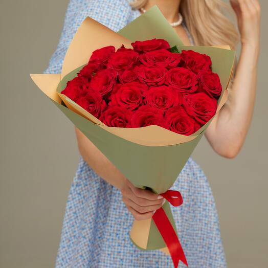 Букет 19 красных роз от FMART Polezha