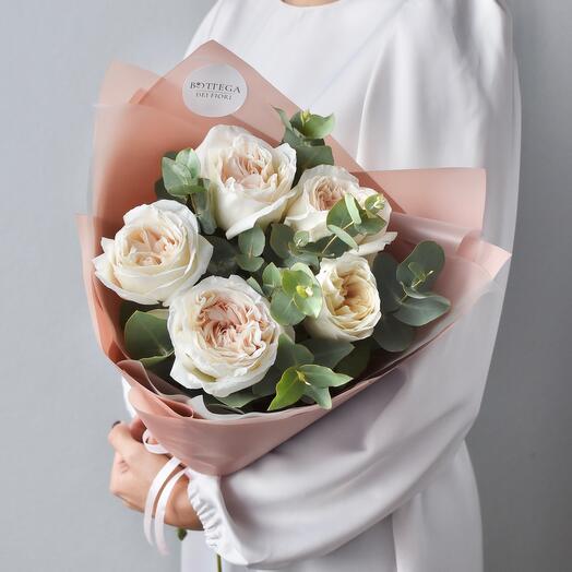 Mono bouquet of French roses with eucalyptus | 5 pcs
