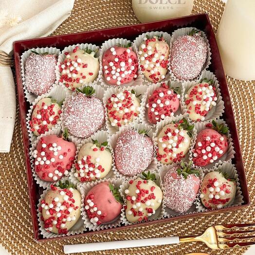 Клубничный бокс "Ягодный мусс"