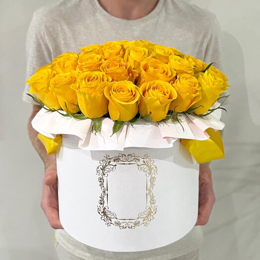 Yellow Roses | White Box (L)