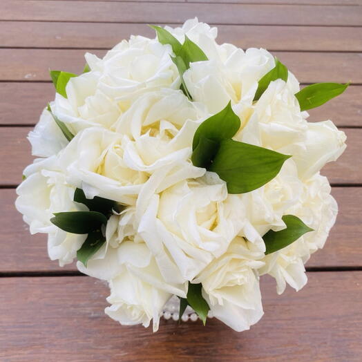 21 roses in a box