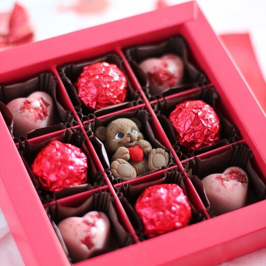 Набор шоколадных конфет / мишка / сердце