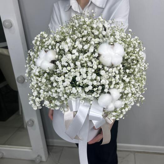 Цветы в коробке «Нежное Облако»