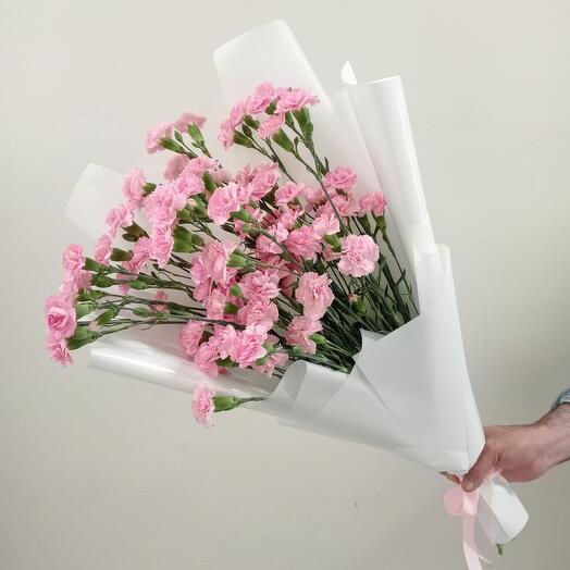 Букет из 15 розовых кустовых диантусов