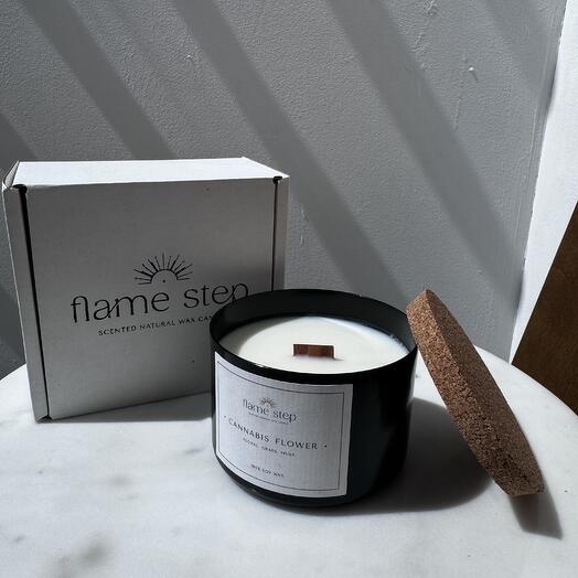 Ароматическая свеча с деревянным фитилем Flame Step - Cannabis Flower / Цветок Каннабиса
