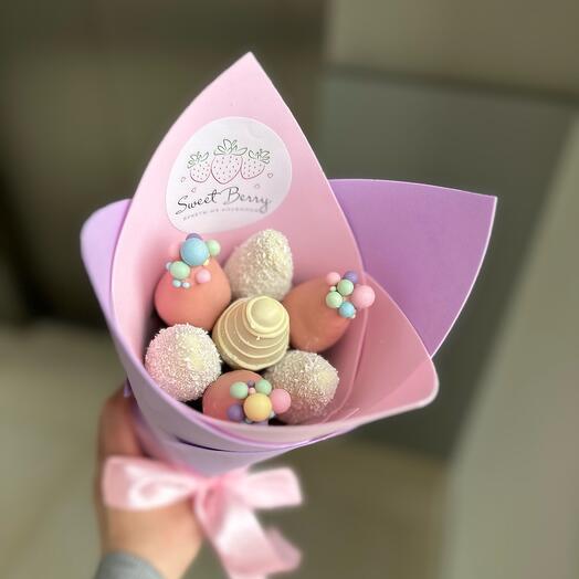 Мини букет из клубники в шоколаде