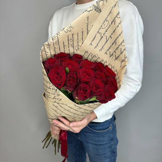 Bouquet of 15 red roses in a craft 50 cm