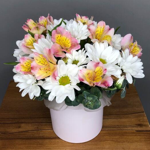 Composición de crisantemo y alstroemeria "Aroma de flores" N17