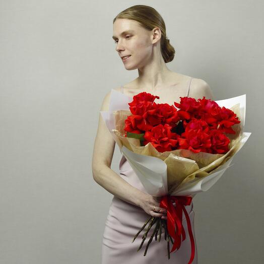 Букет из 15 красных французских роз