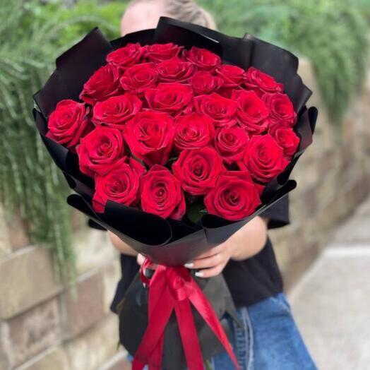 Bouquet of 29 Dutch roses