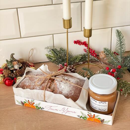 Рождественский подарочный набор с кексом и соленой карамелью