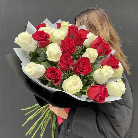 White and red roses mix 30 pcs