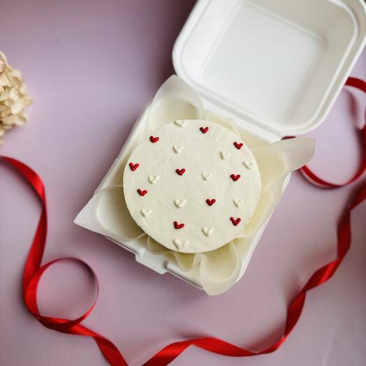 Бенто торт подарок с сердечками