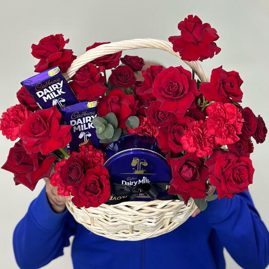 Chocolate and red roses basket