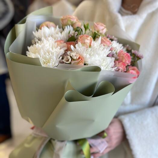 Букет с кустовыми розами 🌸