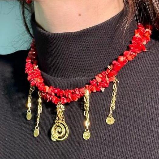 Red coral choker