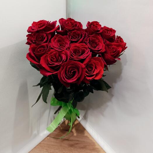 Ramo de rosas rojas 15 piezas Ecuador, ramo de rosas rojas Premium, variedades Explorer